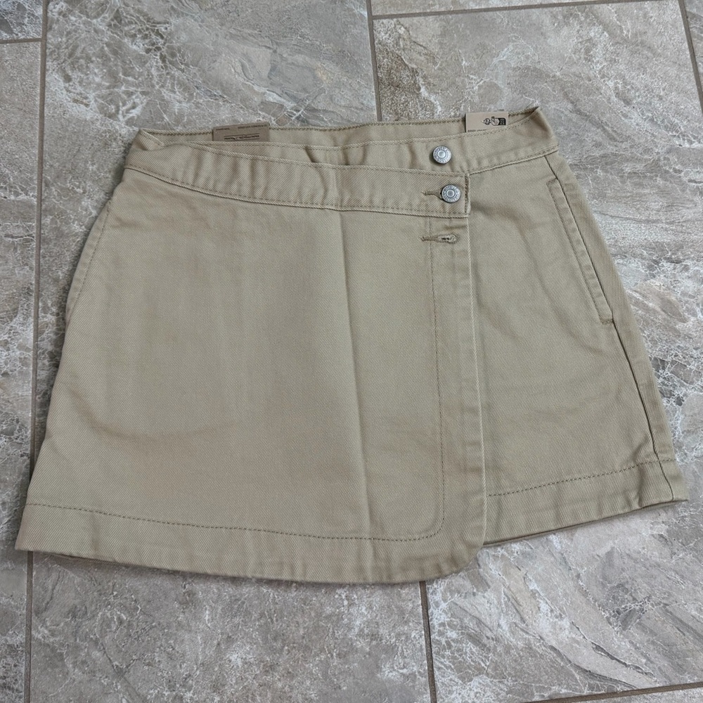 Levi's Tan Wrap Skirt Size 26